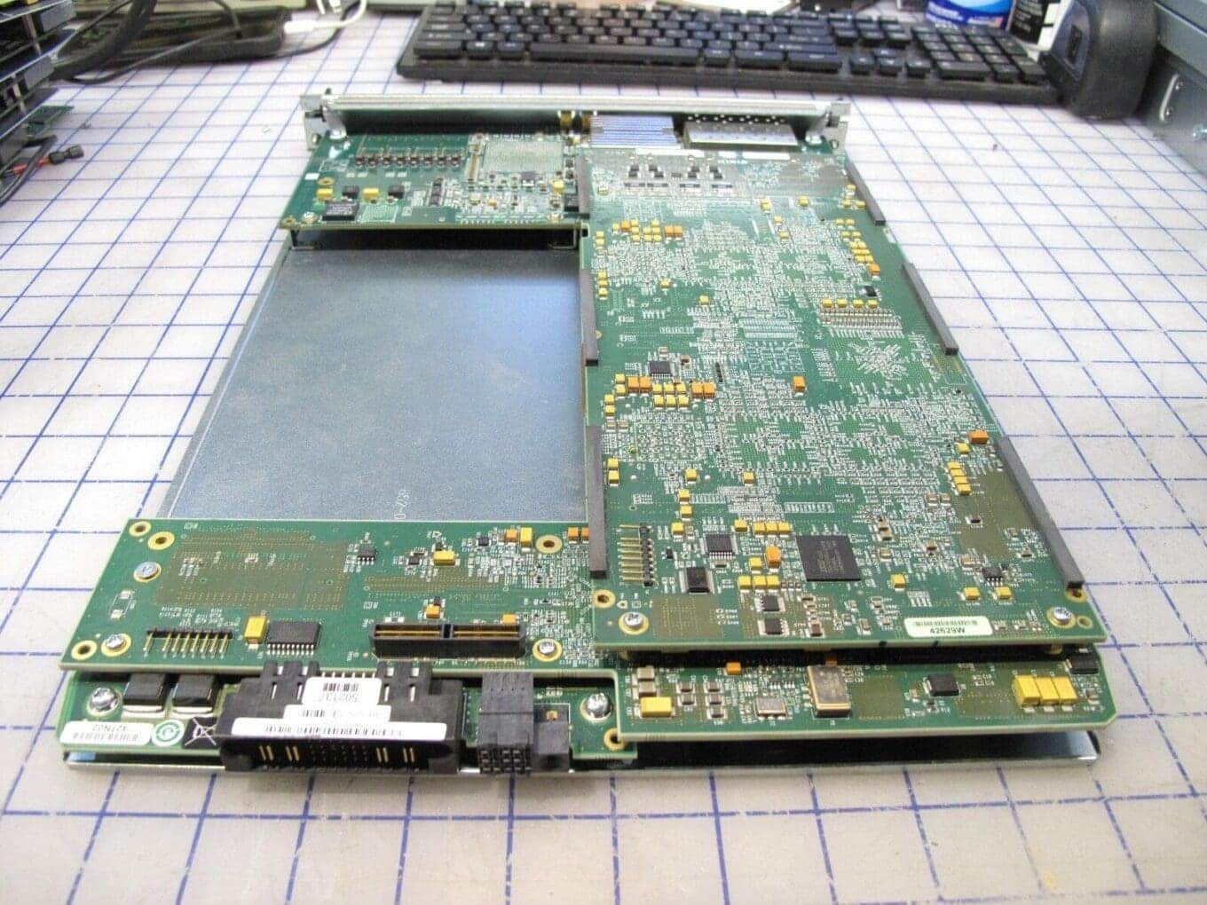 IXIA FCMGXM4S-01, 4-Port Fibre Chnl Load Module, with 2Gbps, 4Gbps, 8Gbps, SFP+