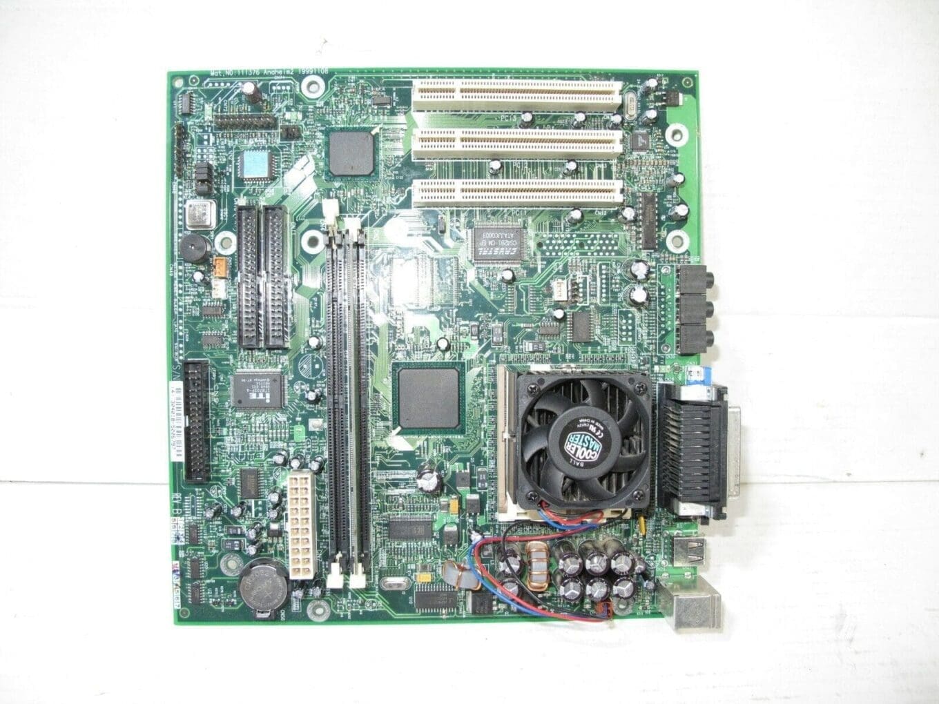 E-MACHINES 111376 ANAHEIM2 MOTHERBOARD + SL46U CELERON CPU + 32MB RAM