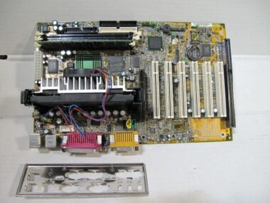 MSI MS-6182 MOTHERBOARD + PENTIUM II SL3EE + RAM + I/O SHIELD