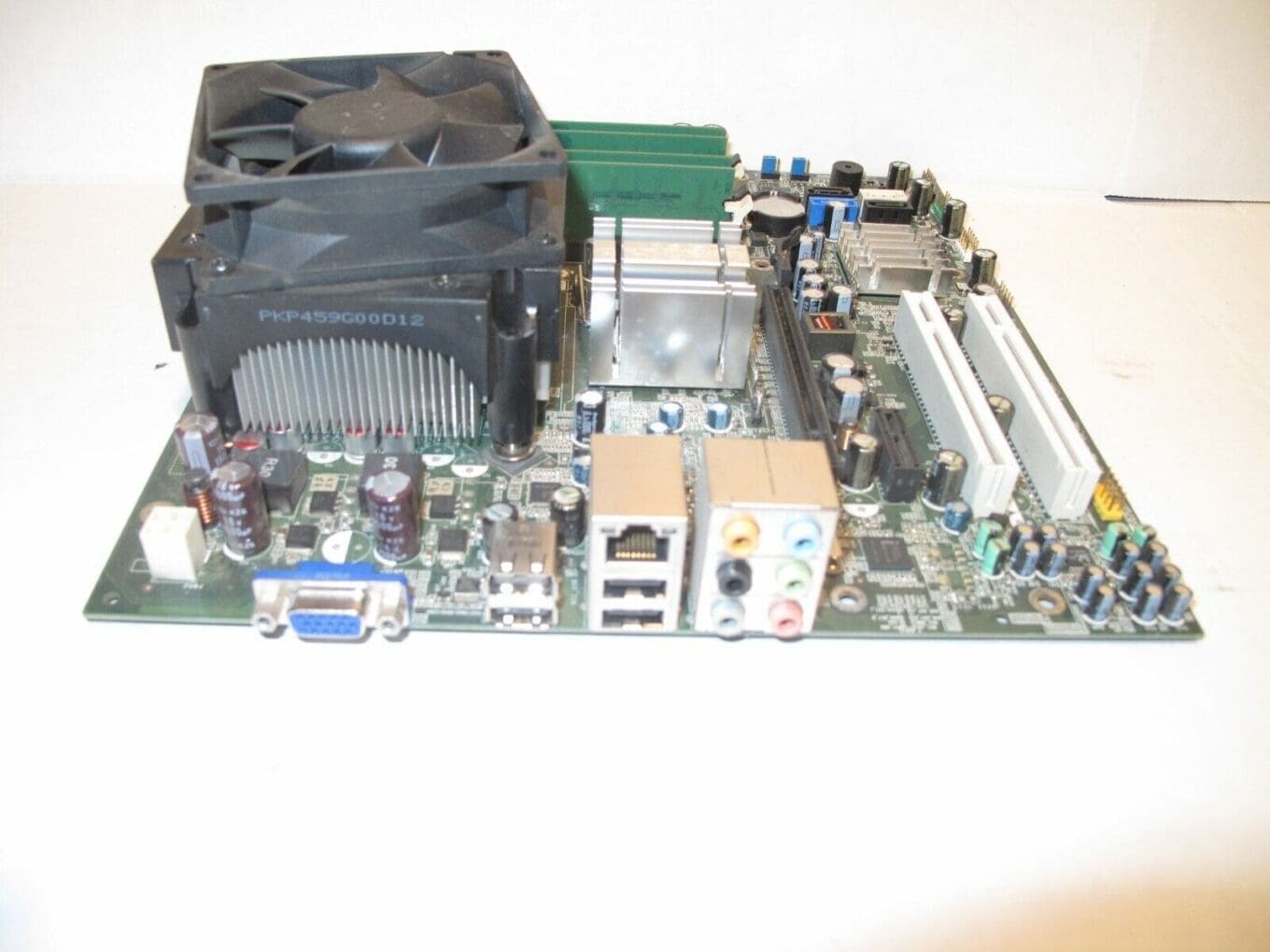 DELL 0CU409 MOTHERBOARD + SLA8Z 1.80GHz DUAL-CORE PENTIUM + 4GB RAM + H/S FAN
