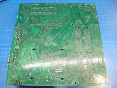 INTEL DQ965GF LGA775 MOTHERBOARD D41676-603 WITH 2.13GHz CORE 2 DUO CPU