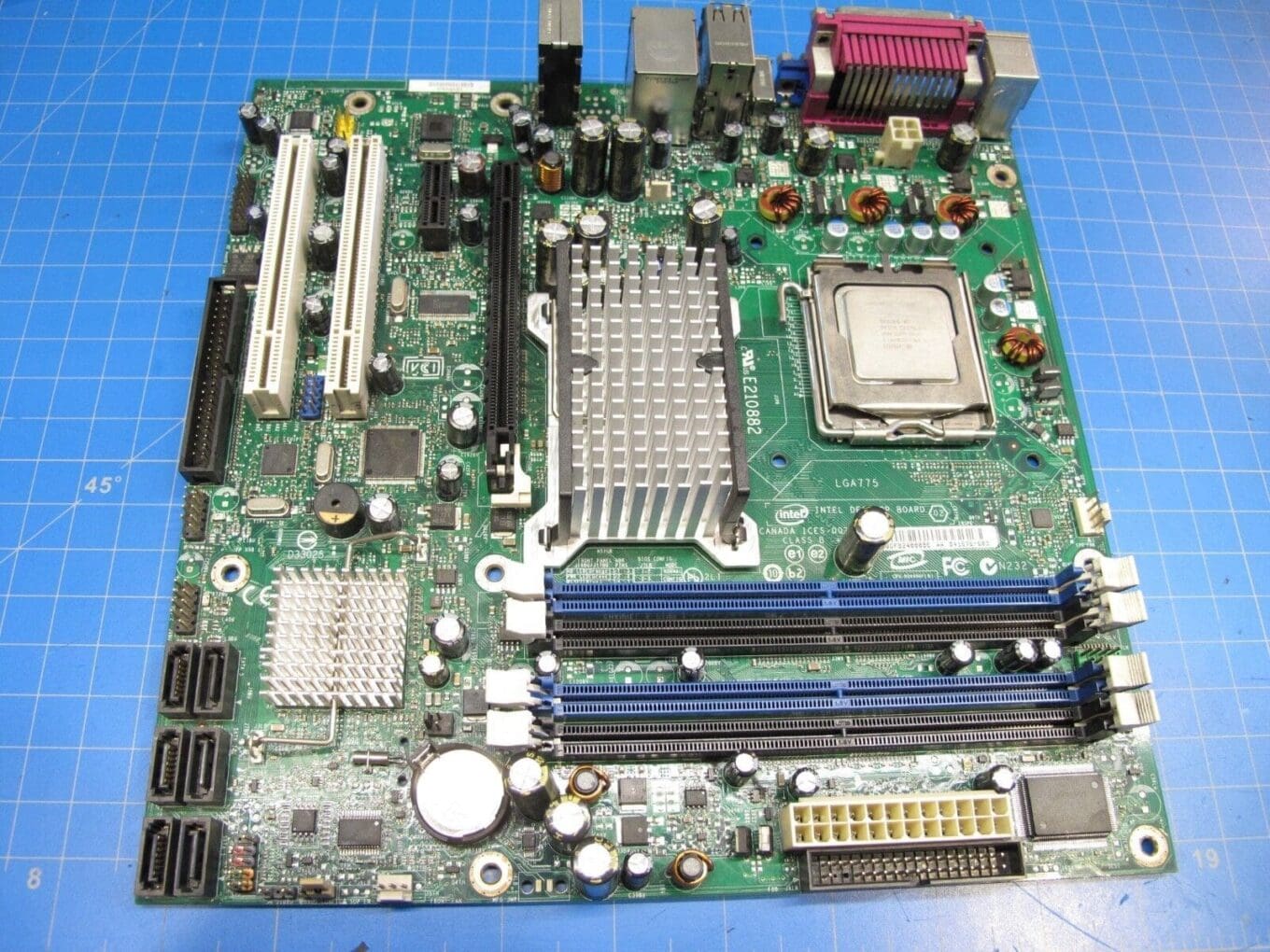 INTEL DQ965GF LGA775 MOTHERBOARD D41676-603 WITH 2.13GHz CORE 2 DUO CPU