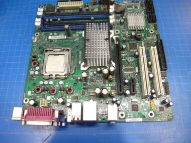 INTEL DQ965GF LGA775 MOTHERBOARD D41676-604 WITH 2.13GHz CORE 2 DUO CPU