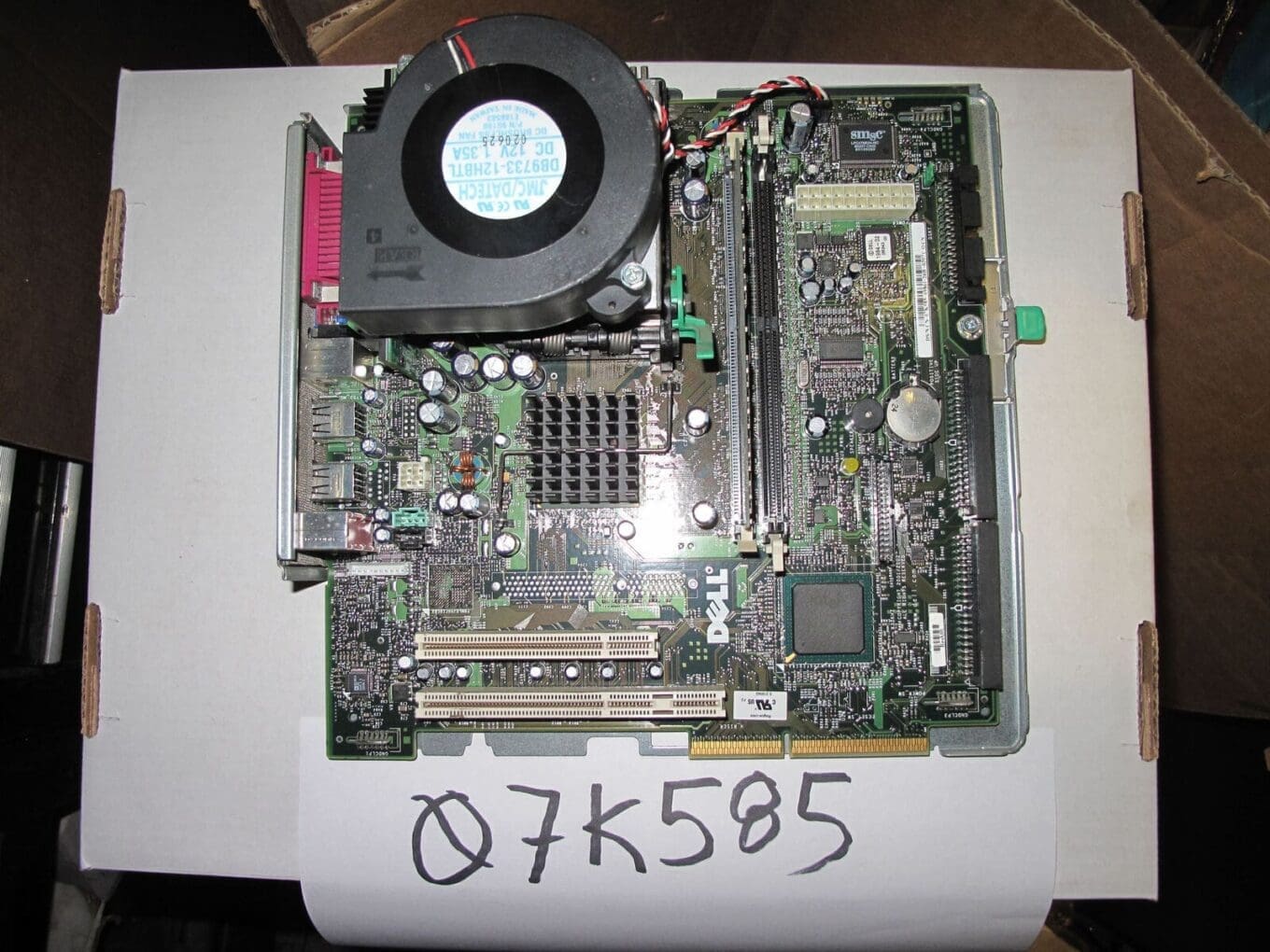 Dell 07K585 Motherboard + 1.80GHz PENTIUM 4 CPU + 256 MB RAM