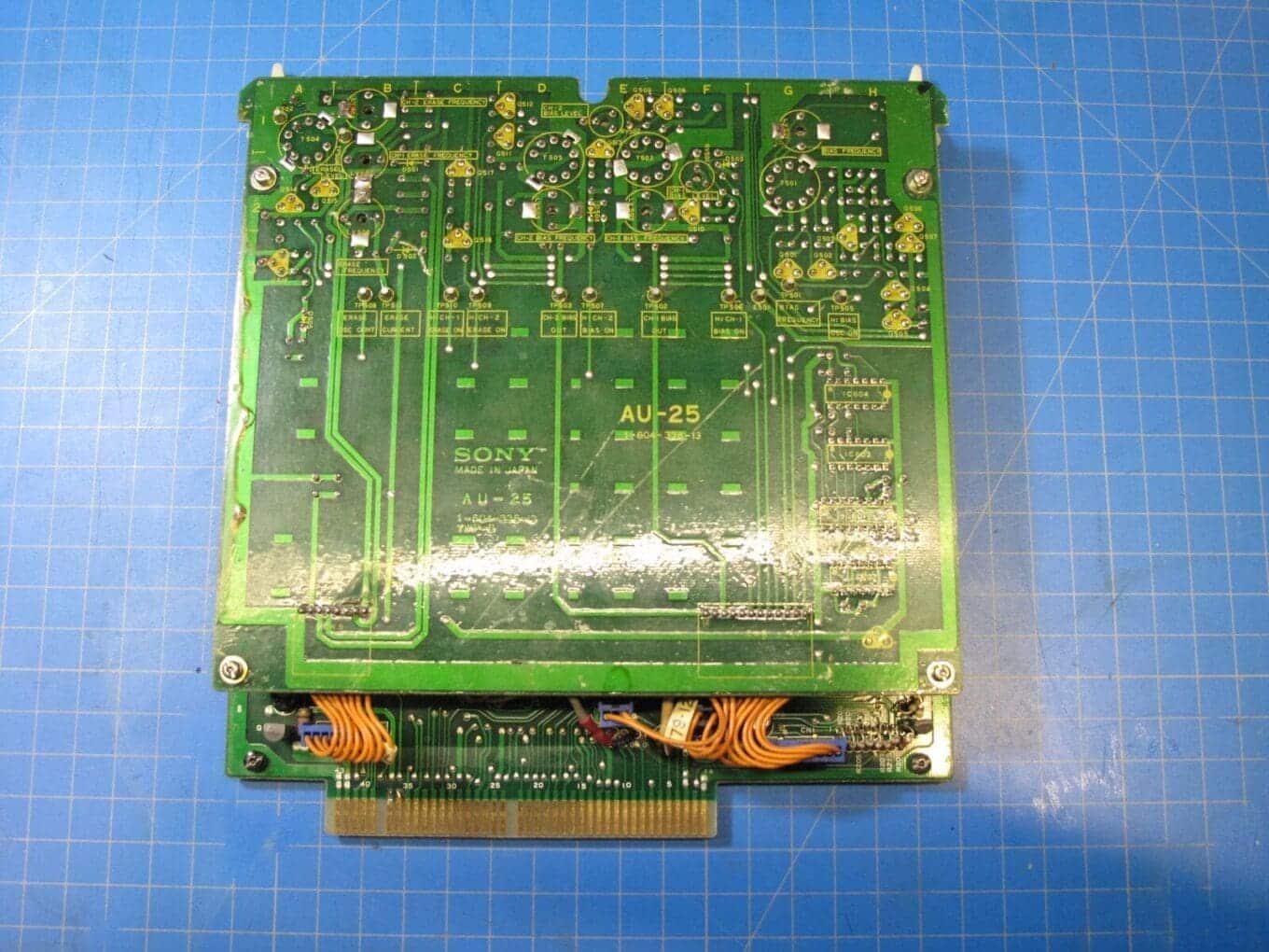 Sony AU-25 & AU-13 Board for BVU-800 U-Matic VCR 1-604-338-13 & 1-604-337-14