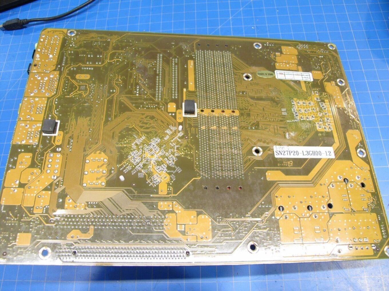 Shuttle FN27 V1.3 motherboard for XPC SN27P2