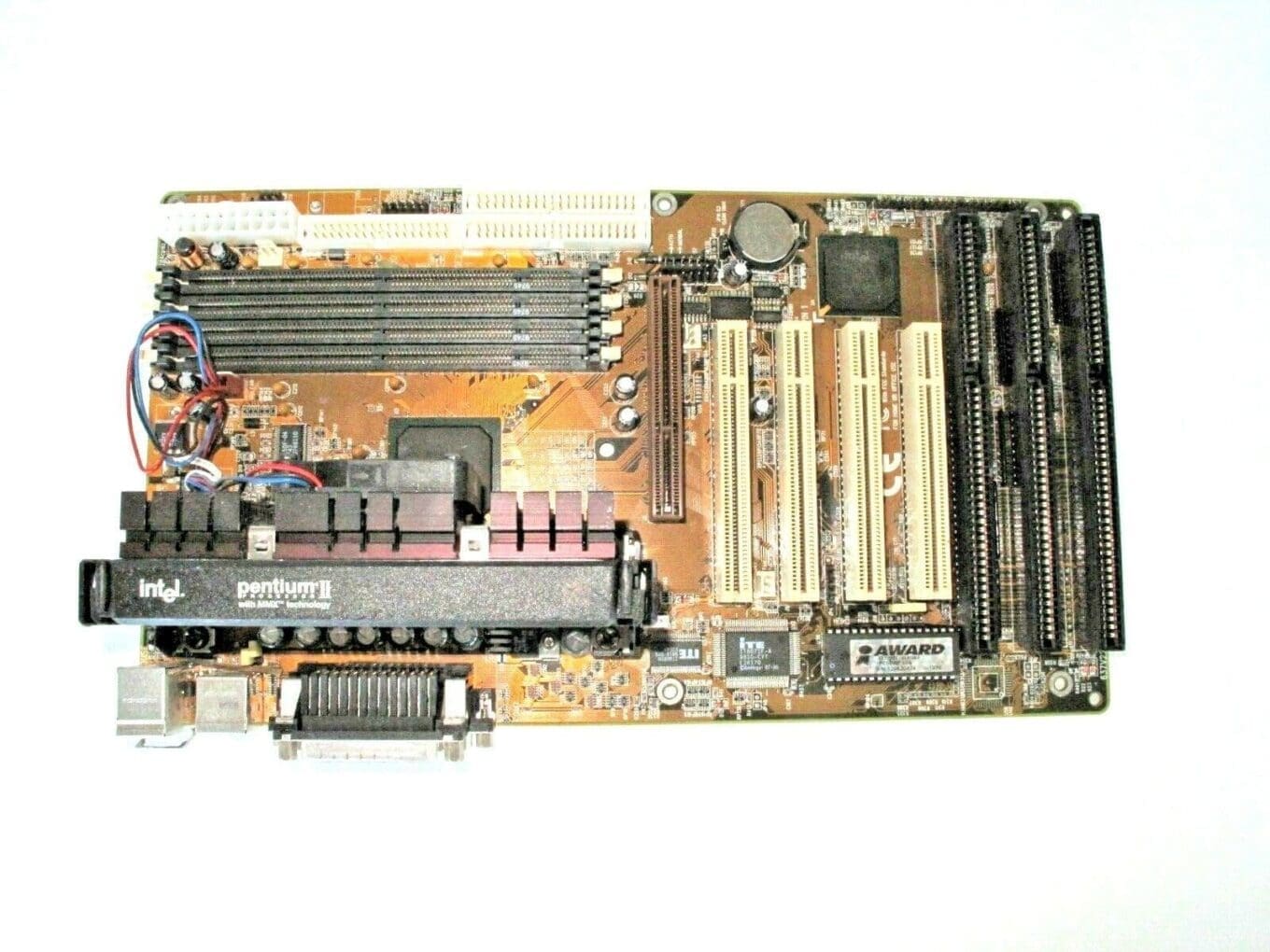 SHUTTLE 637V22 Motherboard + PENTIUM II SL2HE