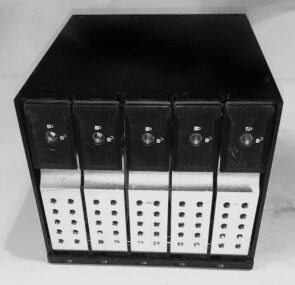 Ion Torrent S5 SEQUENCER 20TB HARD DRIVE ARRAY BPN-DE350SS-SILVER