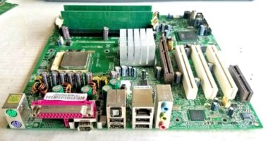 INTEL P4SD-VL Rev 1.04 Motherboard + 1GB RAM + PENTIUM 4 3.0 GHZ SL79L CPU