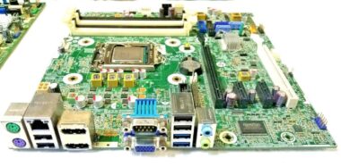 HP 717372-002 MOTHERBOARD + 3.6GHz INTEL i7-4790 SR1QF CPU