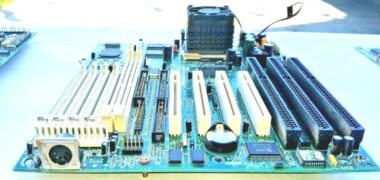 BCM SQ575 MOTHERBOARD + 233MHz AMD-K6 233ANR CPU +H/S & FAN