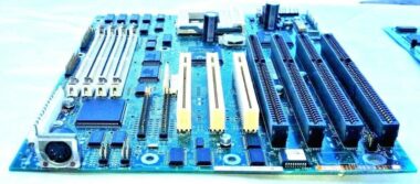 INTEL AA 636326-005 PBA 632635-405 SOCKET 5 Motherboard