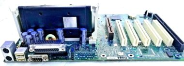 Dell E139761 INTEL AA 722396-109 + 600Mhz INTEL PENTIUM III SL3JM + H/S & FAN