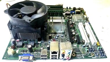 DELL 0CU409 MOTHERBOARD + 1.8GHz INTEL DUAL CORE SLA8Z CPU + 4GB RAM + H/S + FAN