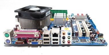 INTEL 08GSAQ96500203, JES564BA01 REV A MOTHERBOARD +2.13GHz SLA97 CPU + 4GB RAM