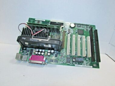 INTEL MOTHERBOARD 9K505100165 VER. E02 WITH PENTIUM II CPU + 256MB RAM