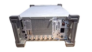 HP 8920A Communications Test Set OPT 001, 003, 004, 005, 102 - FOR PARTS