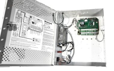 Honeywell NetAXS-123 two Door Controller