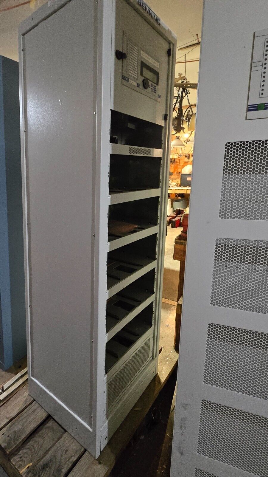 BENNING Primary cabinet TEBEVERT III 25kVA -48VDC Inverter Sys BL126252115510