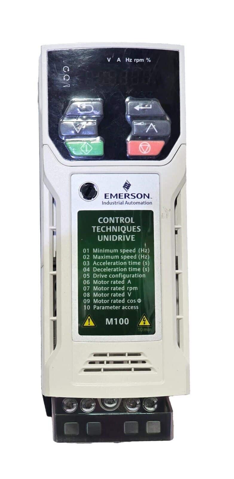 EMERSON CONTROL TECHNIQUES M100-021 00042 A / M100 UNIDRIVE 1HP 100-120V IN USNP