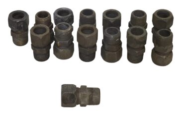 Lot of 14 High Pressure Steel 1" tube OD Compression x 1" Male NPT Connector