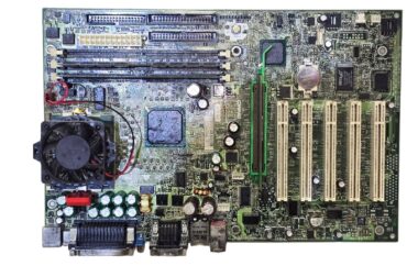 COMPAQ 239116-001 Processor Board + Pentium III + 256 MB Ram + heatsink and fan