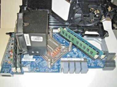 HP 2nd CPU Memory Board Workstation Z620 - 689471-001 + XEON E5-2643 + 16GB RAM