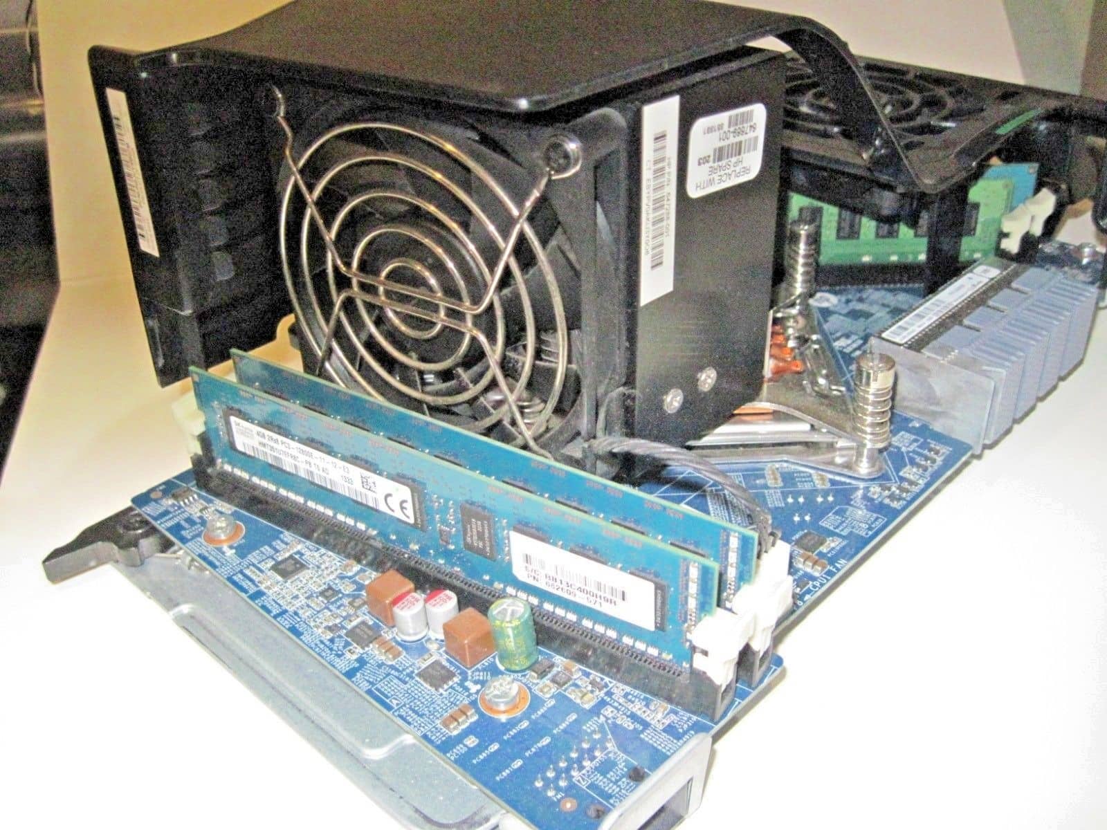 HP 2nd CPU Memory Board Workstation Z620 - 689471-001 + XEON E5-2643 + 16GB RAM
