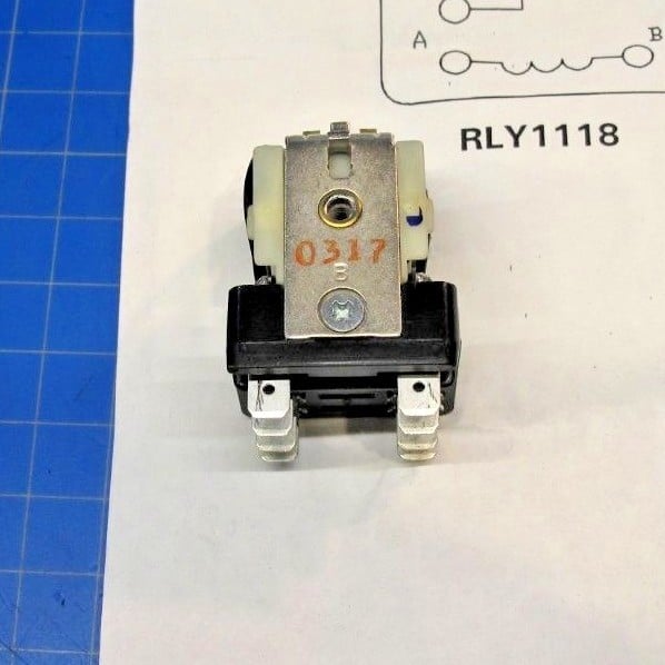 SERVICEFIRST TRANE FAN BLOWER CONTROL RELAY 230V, 24V COIL, DPDT P/N: RLY00902