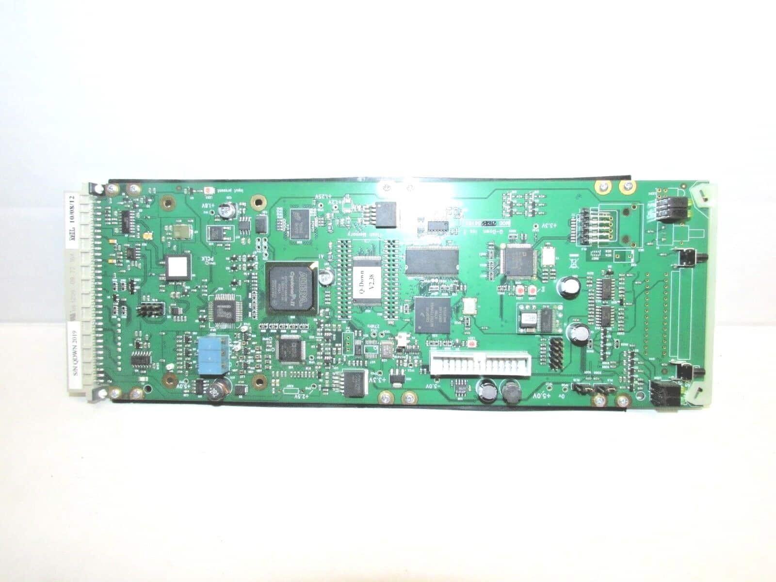 AV-iQ Q-Down123 HD/SD Down Converter and Distribution Amplifier with 2 Loop