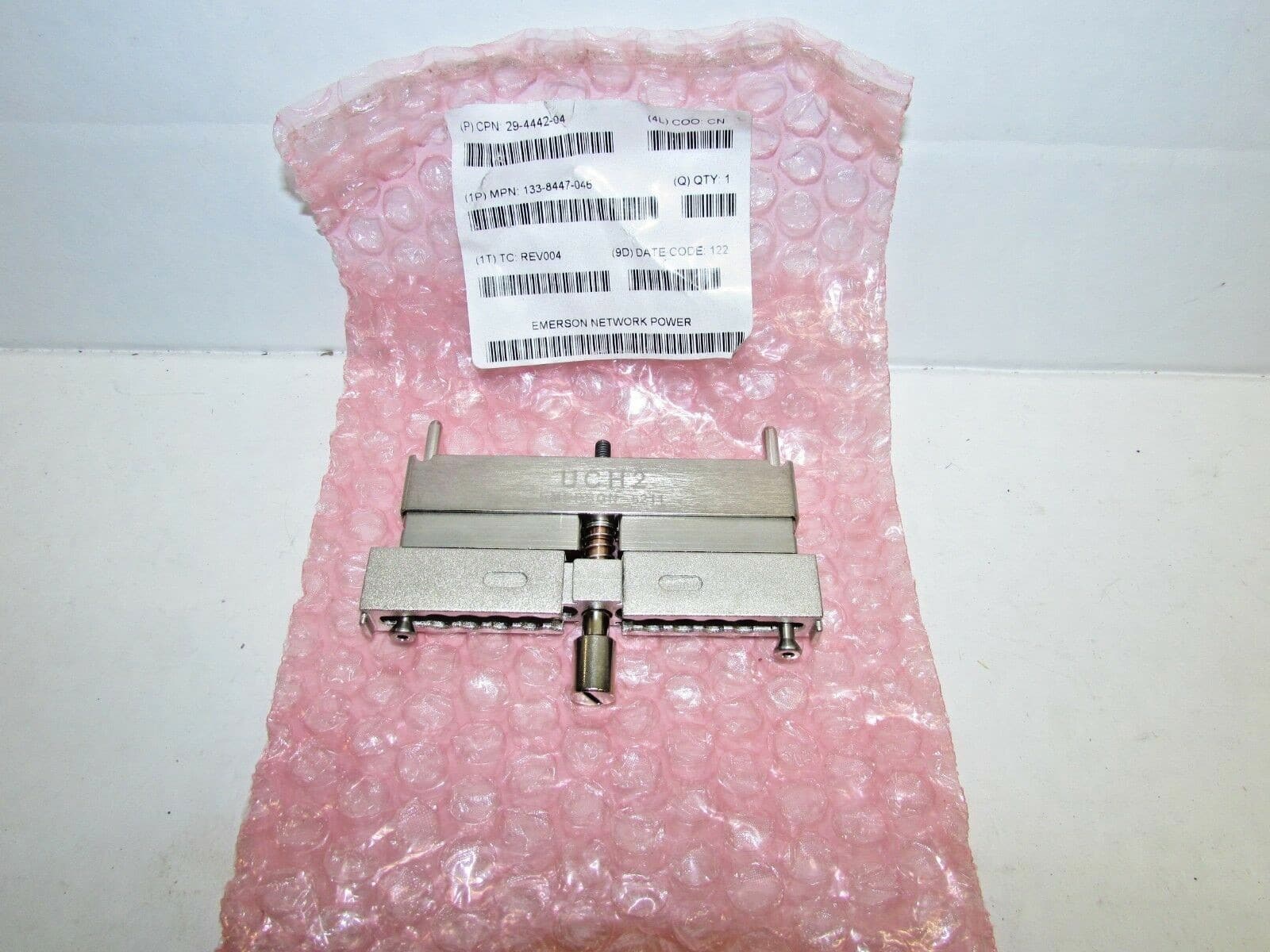 EMERSON UCH2 5211 UNIVERSAL CABLE HOLDER CABLE RETAINER