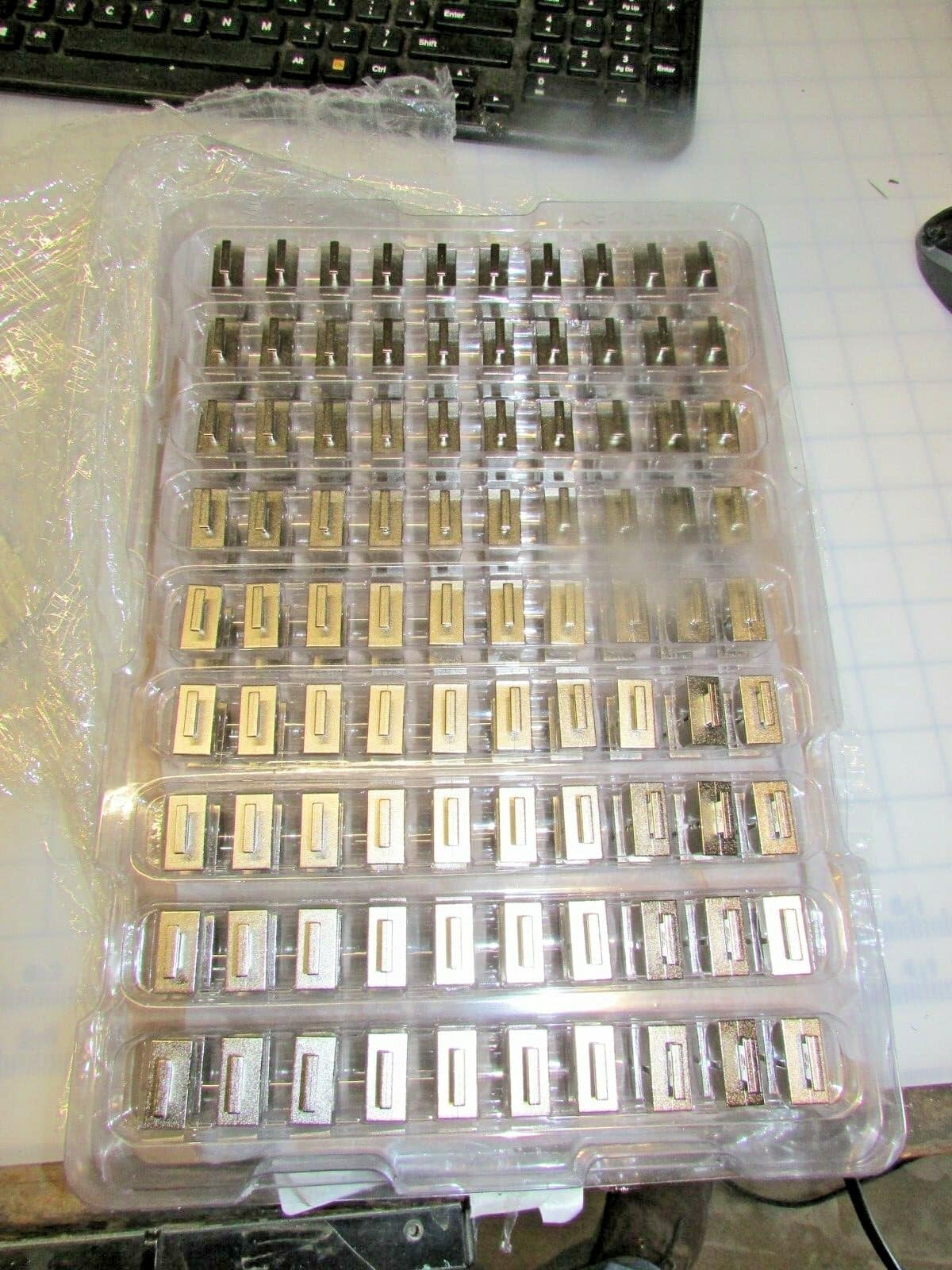 CXP RECEPTACLE DUST CAP DIGI-KEY A107474-ND, AMP / TE CONNECTIVITY 2149126-3