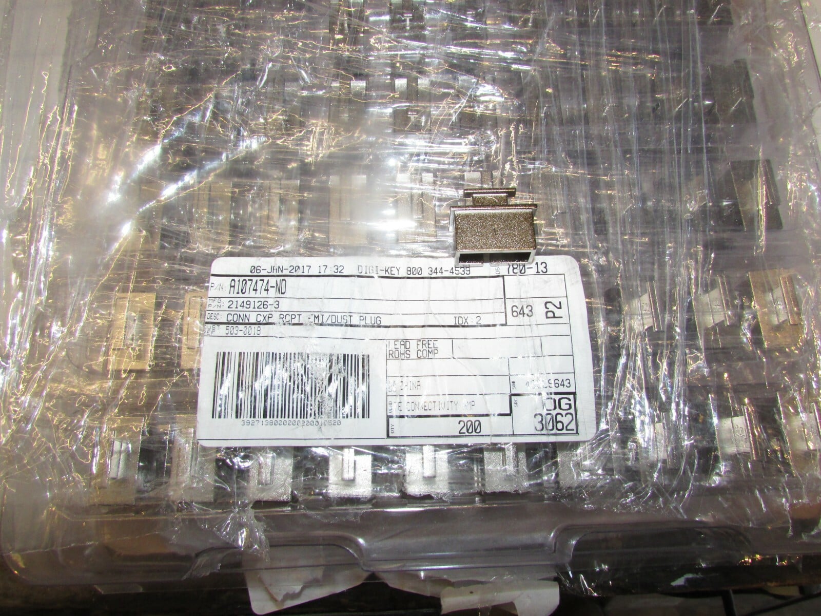 CXP RECEPTACLE DUST CAP DIGI-KEY A107474-ND, AMP / TE CONNECTIVITY 2149126-3