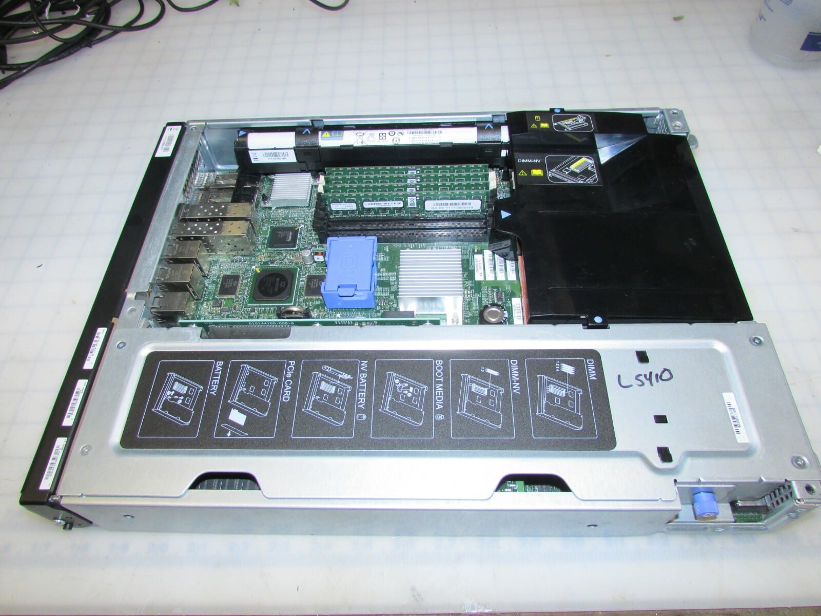NetApp Motherboard Controller Module 110-00136+E5, +10GBEE CNA +L5410 +8GB RAM