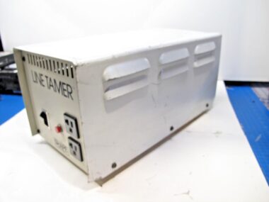Shape Magnetronics LINE TAMER CLT-1000-AAA 8.3 Amp Power Conditioner Regulator