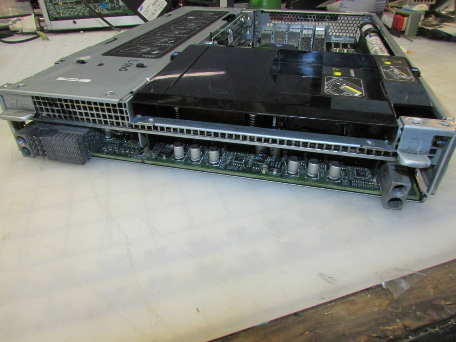 NetApp Motherboard Controller Module 110-00136+E5, +10GBEE CNA +L5410 +8GB RAM