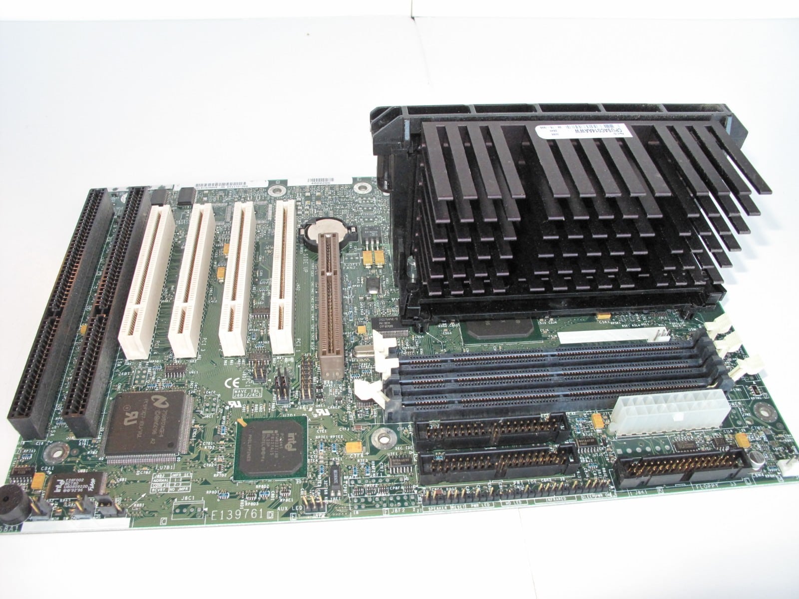 GATEWAY INTEL 691172-308 MOTHERBOARD with PENTIUM II CPU