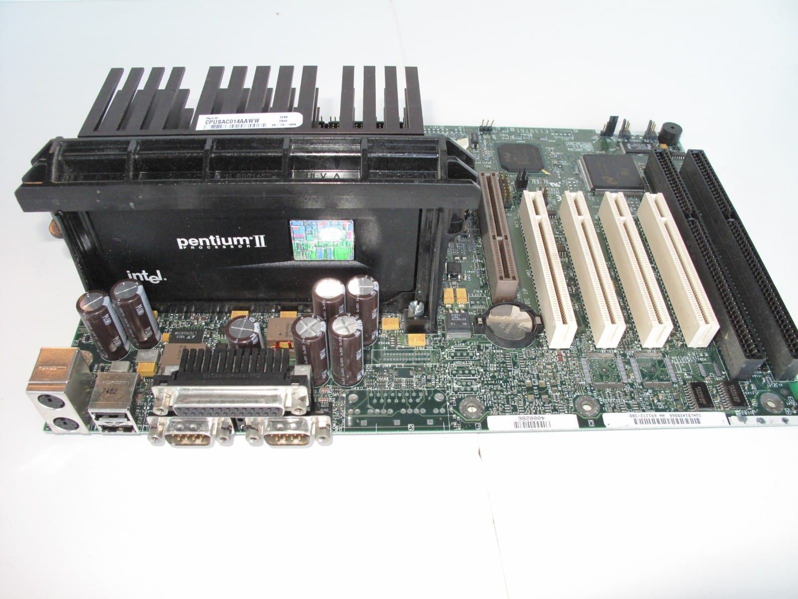 GATEWAY INTEL 691172-308 MOTHERBOARD with PENTIUM II CPU