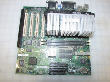 GATEWAY 4000431 718142-208 MOTHERBOARD with PENTIUM II CPU
