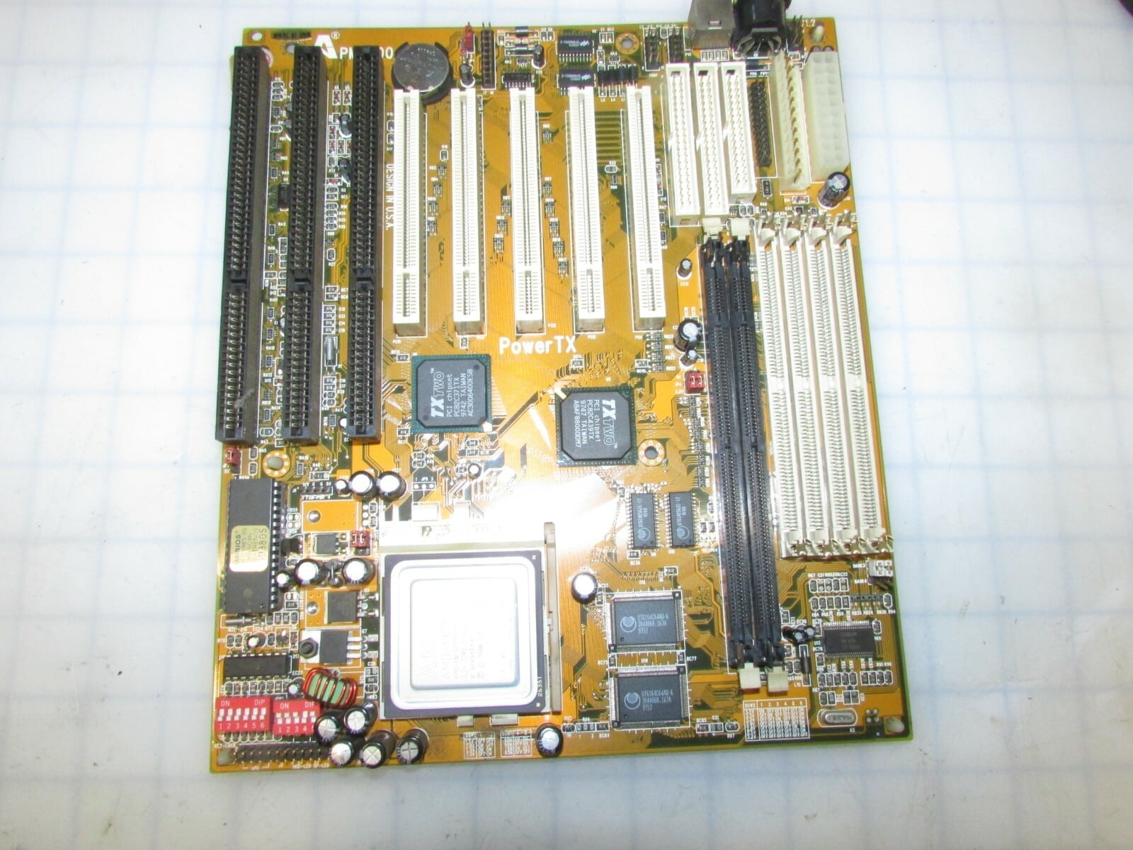 AMPTRON INTERNATIONAL PM-9600 POWERTX MOTHERBOARD WITH AMD-K6-2 CPU