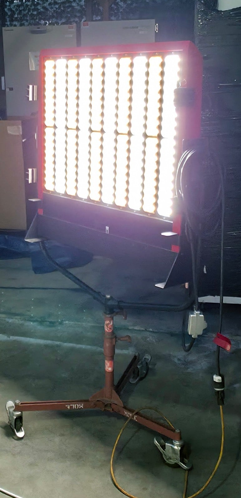 Mole-Richardson ABF2000L 2000W LED Flood Light 2700-6500K Tunable DMX Studio