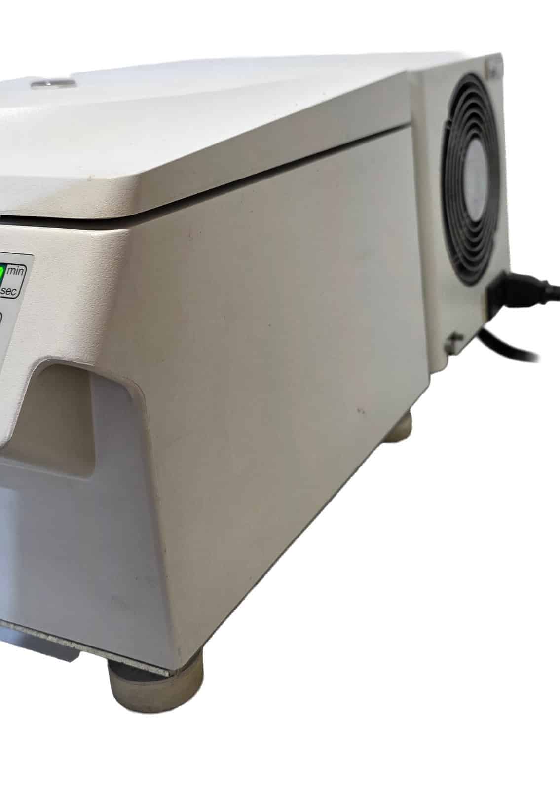 Eppendorf 5417R Refrigerated Microcentrifuge Benchtop Lab Centrifuge 16,400 RPM