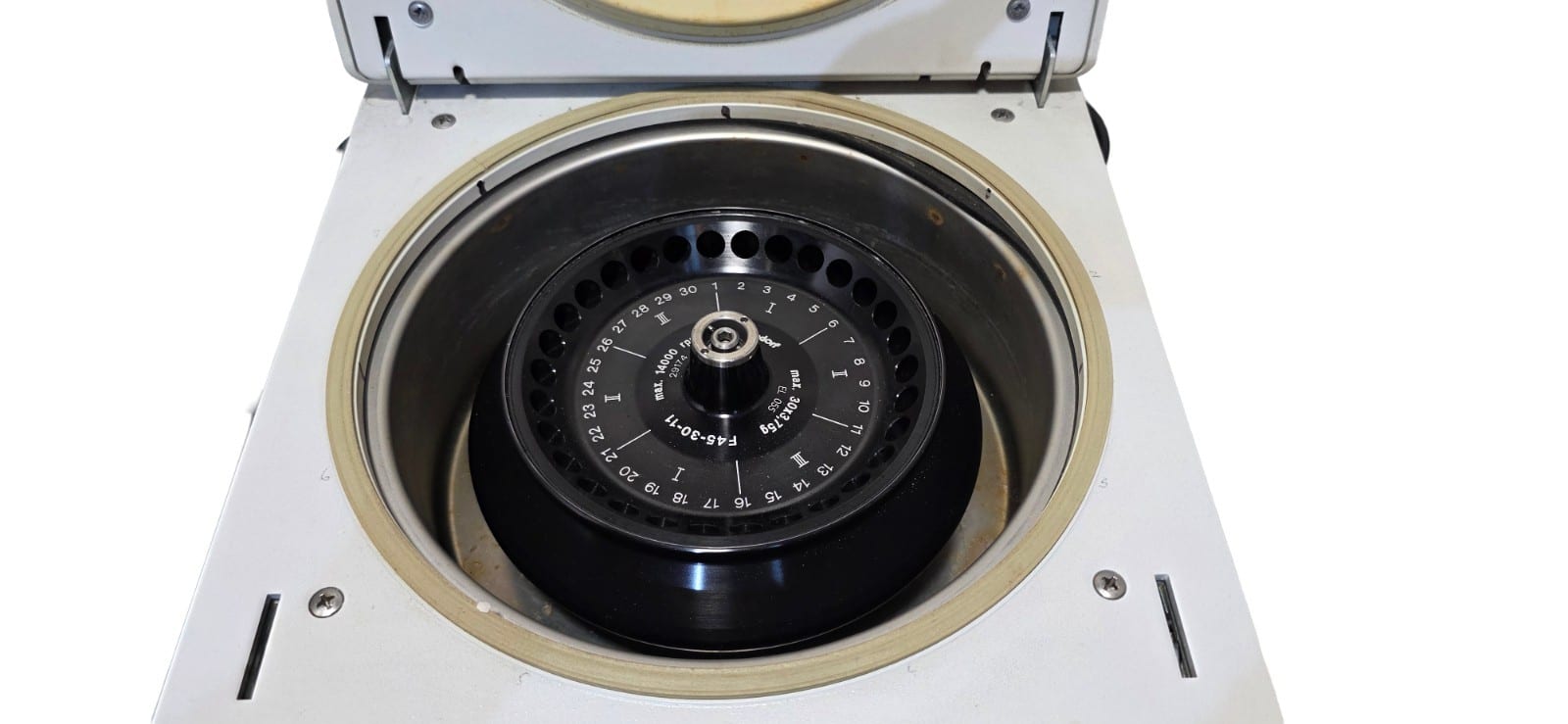 Eppendorf 5417R Refrigerated Microcentrifuge Benchtop Lab Centrifuge 16,400 RPM