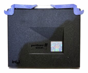IBM 19K0982 Intel Pentium III Xeon 700MHz 1MB L2 Slot 2 Processor 37L0215